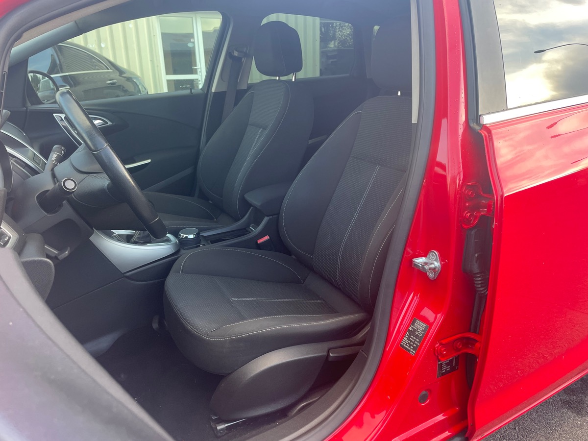 Opel Astra 1.6 turbo 180 sport