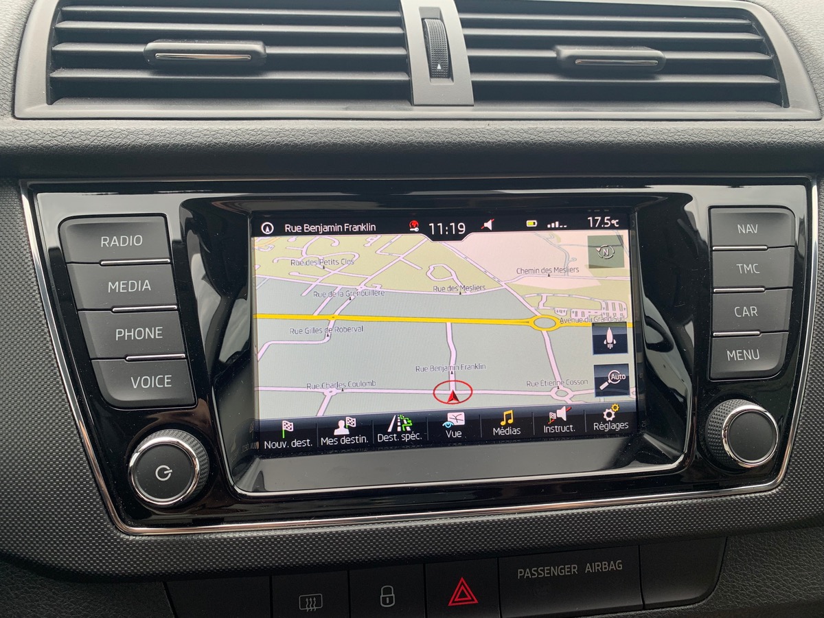 Skoda Fabia 60 ch | Business | GPS | Bluetooth | Radars de stationnement | Régulateur de vitesse