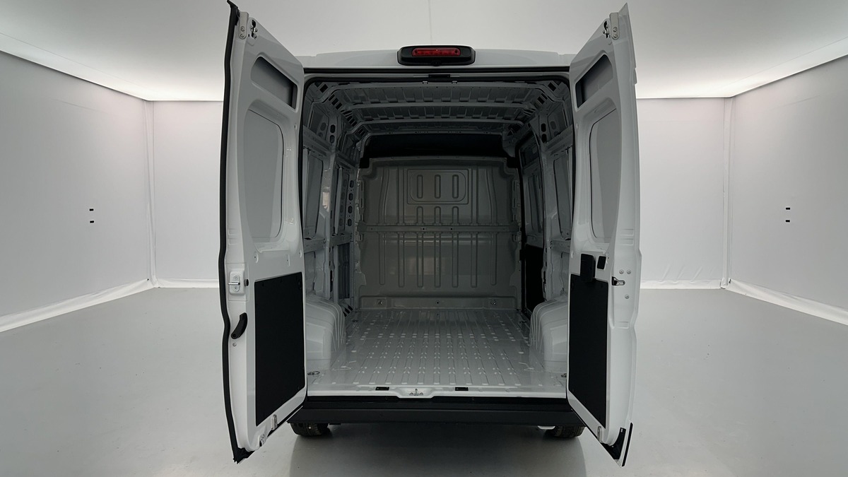 Peugeot Boxer II L2H2 3.5 2.2 BlueHDi 140ch