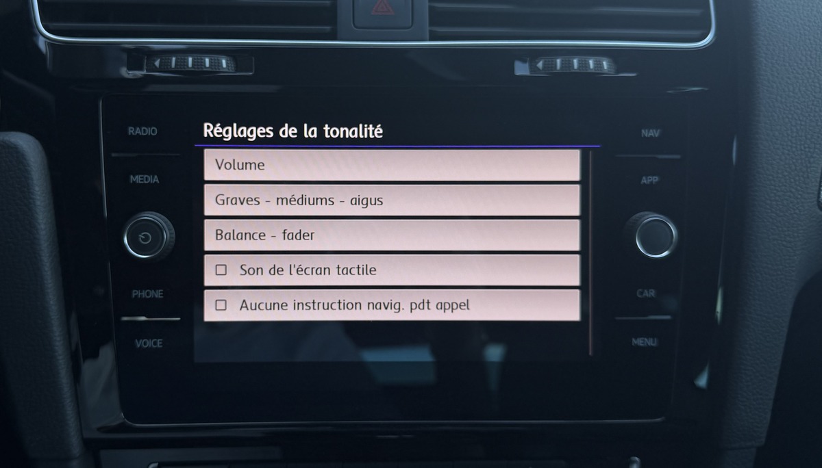Volkswagen Golf VII - TCR / CarVertical / Echappement Akrapovic / Apple Carplay / Caméra