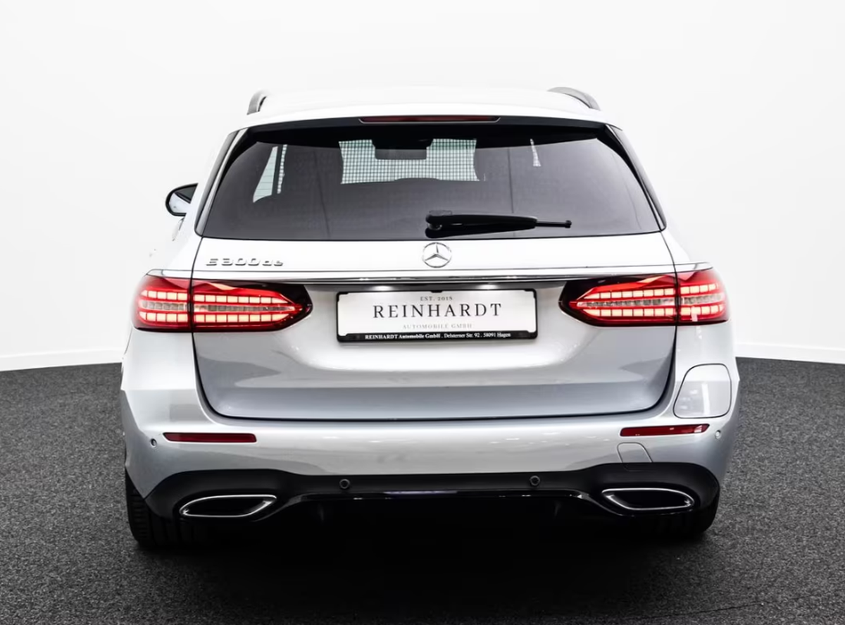 Mercedes-Benz Classe E Break 300 de 194+122ch AMG Line 9G-Tronic/Caméra 360/Aff Tête Haute