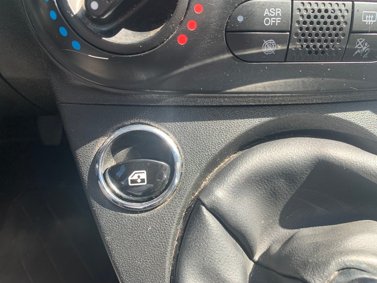 Fiat 500 LOUNGE | Kit mains libres Bluetooth | Régulateur de vitesse | CLIMATISATI0N