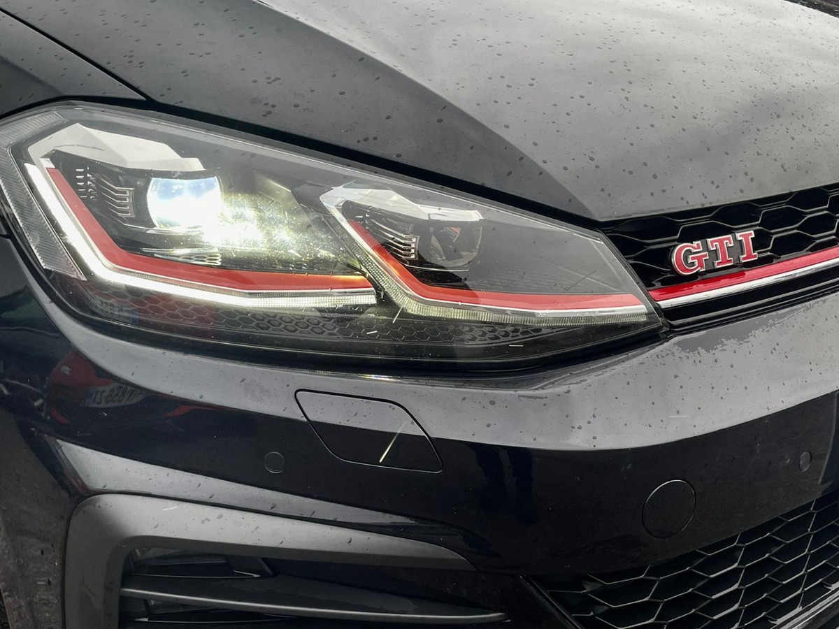 Volkswagen Golf 7.5 GTI PERFORMANCE 2.0 TSI 245  DSG7 5P