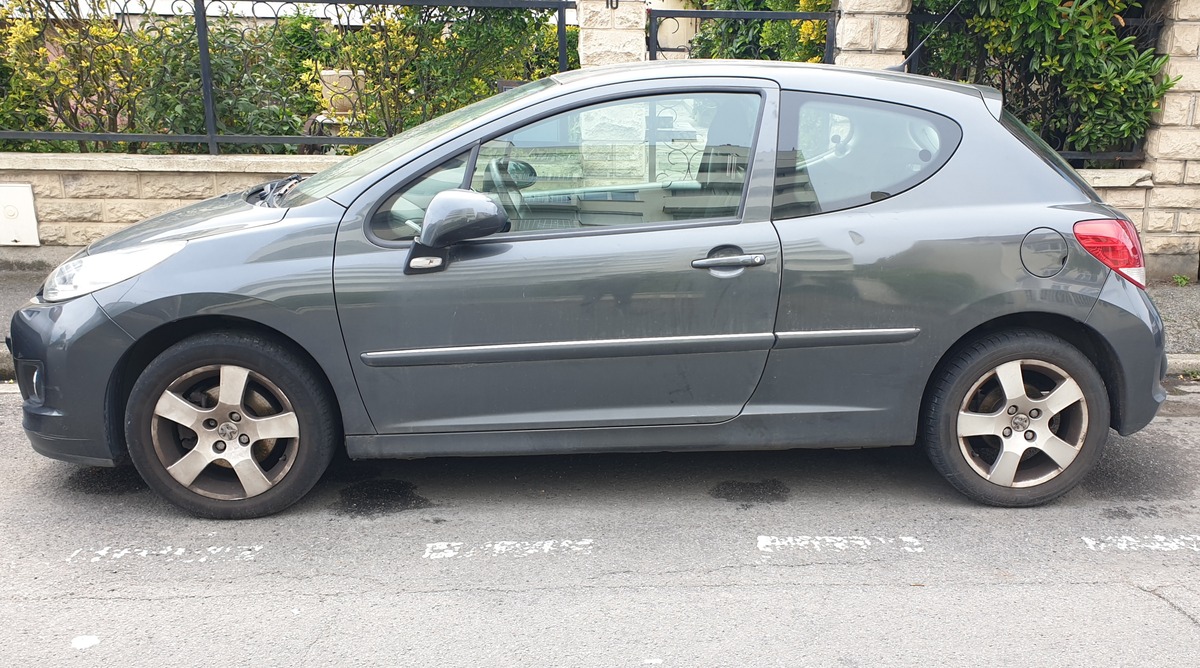 Peugeot 207 1.6 thp Premium