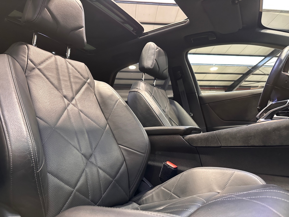 DS Ds7 Crossback 225 ch e-Tense Performance Line Plus / ATTELAGE / HI-FI FOCAL / TOIT PANO /CARPLAY