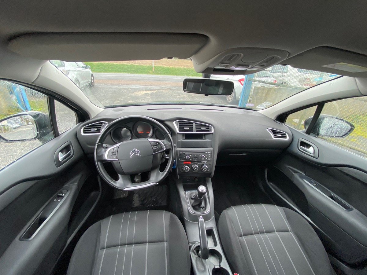 Citroën C4 1.2i 110cv  1ère main kit de distribution neuf
