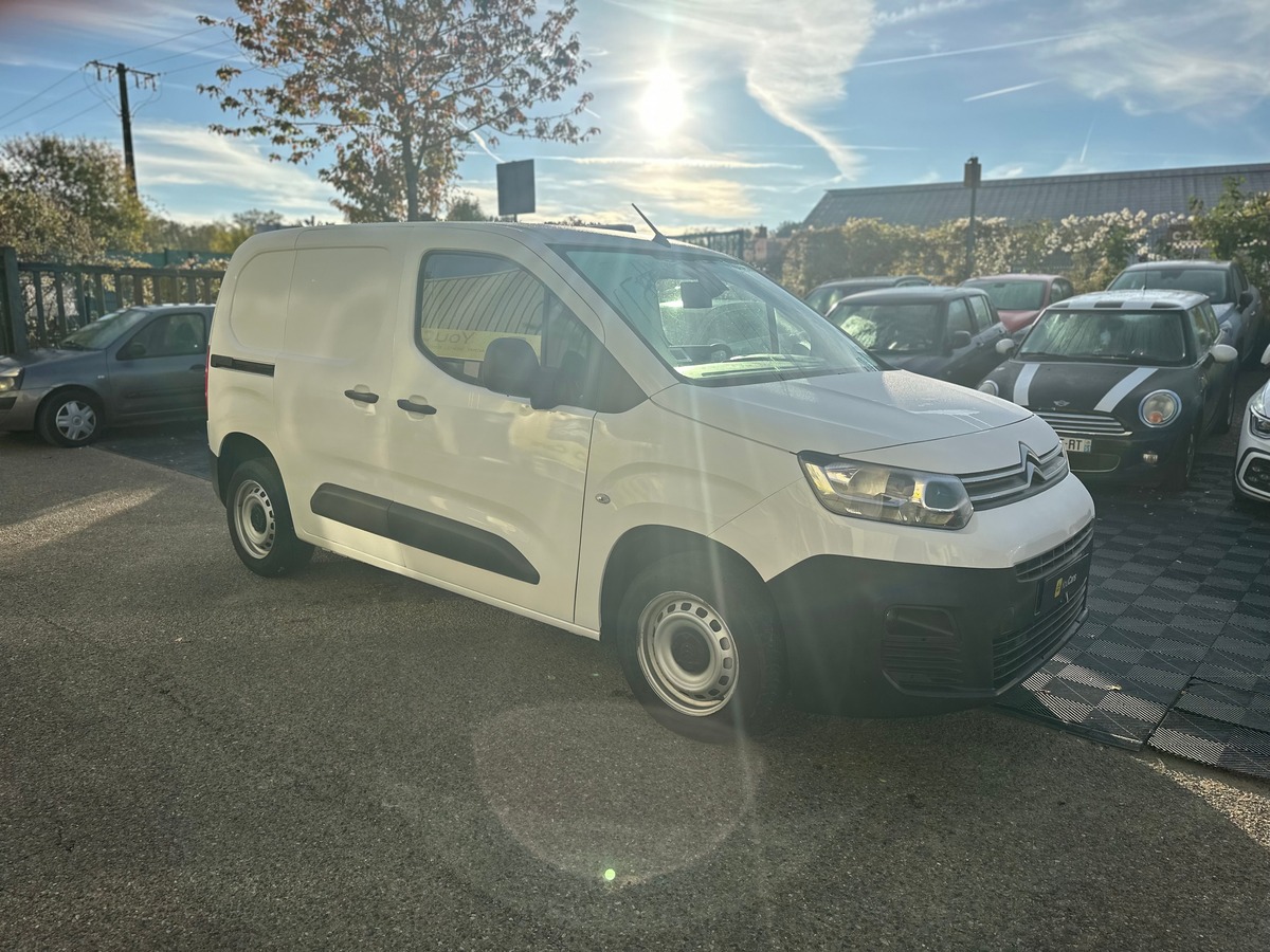 Citroën Berlingo Utilitaire M 1.5 BlueHDi 102 cv RIEN A PREVOIR - CARPLAY - CAMERA DE RECUL