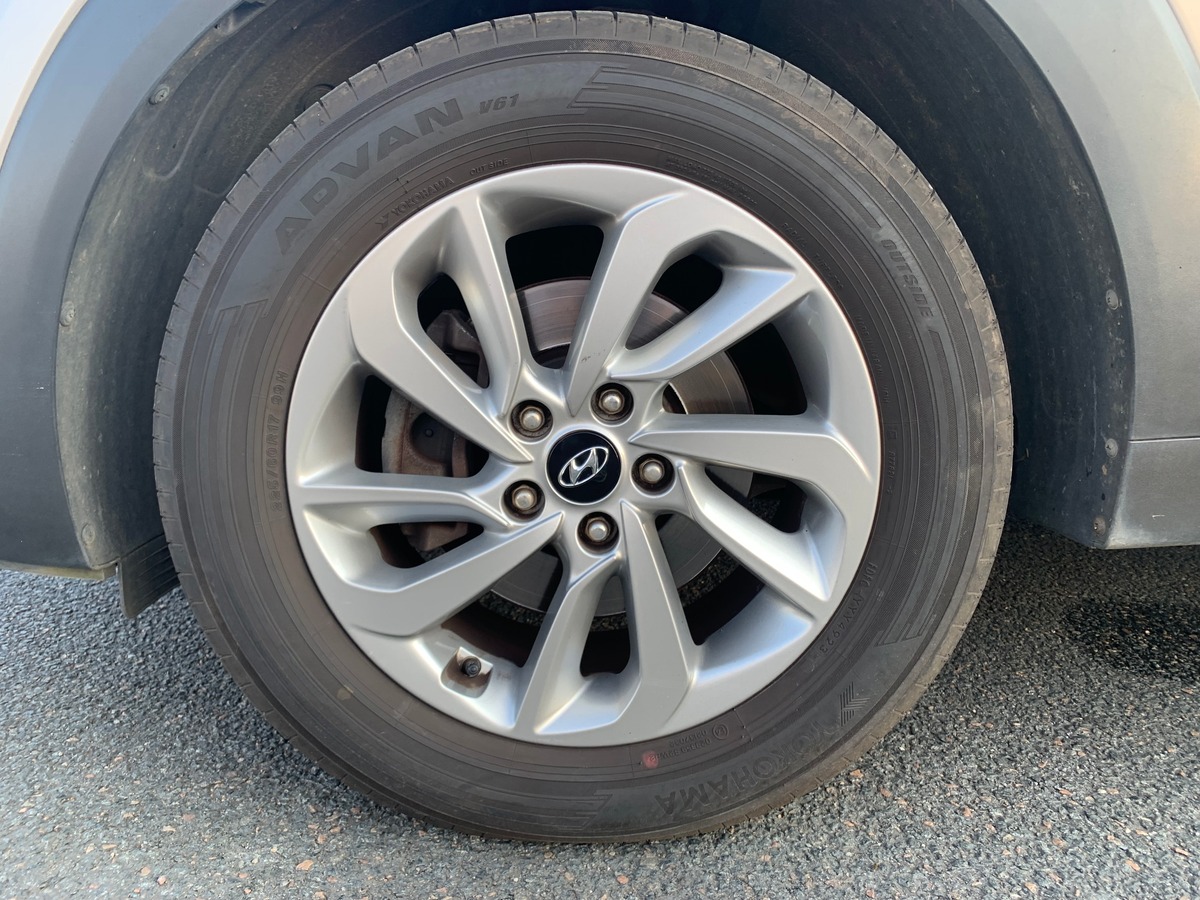 Hyundai Tucson 115 | Intuitive | 1.7 CRDI | 2WD | Régulateur vitesse | GPS | Attelage | Caméra recul