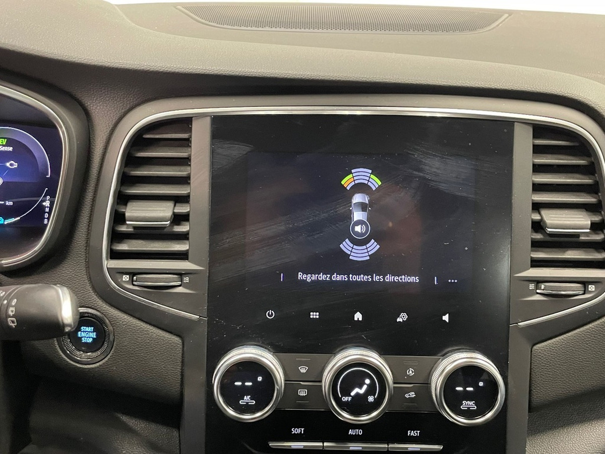 RENAULT Megane Estate E-TECH PLUG-IN HYBRIDE 160 - 21N BUSINESS | EASYLINK 7'' avec Navigation