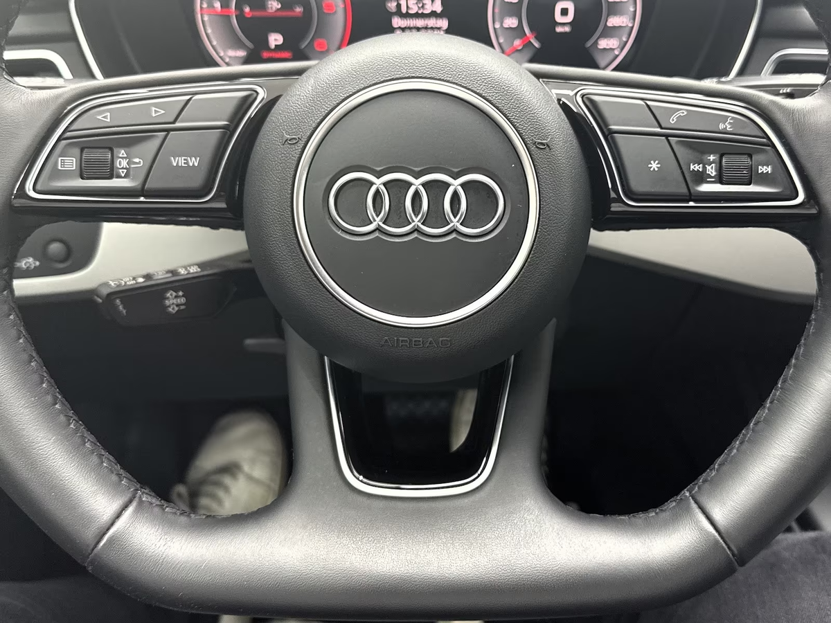 Audi A4 Allroad 40 TDI 204ch Design quattro S tronic 7/Attelage/Caméra/LED