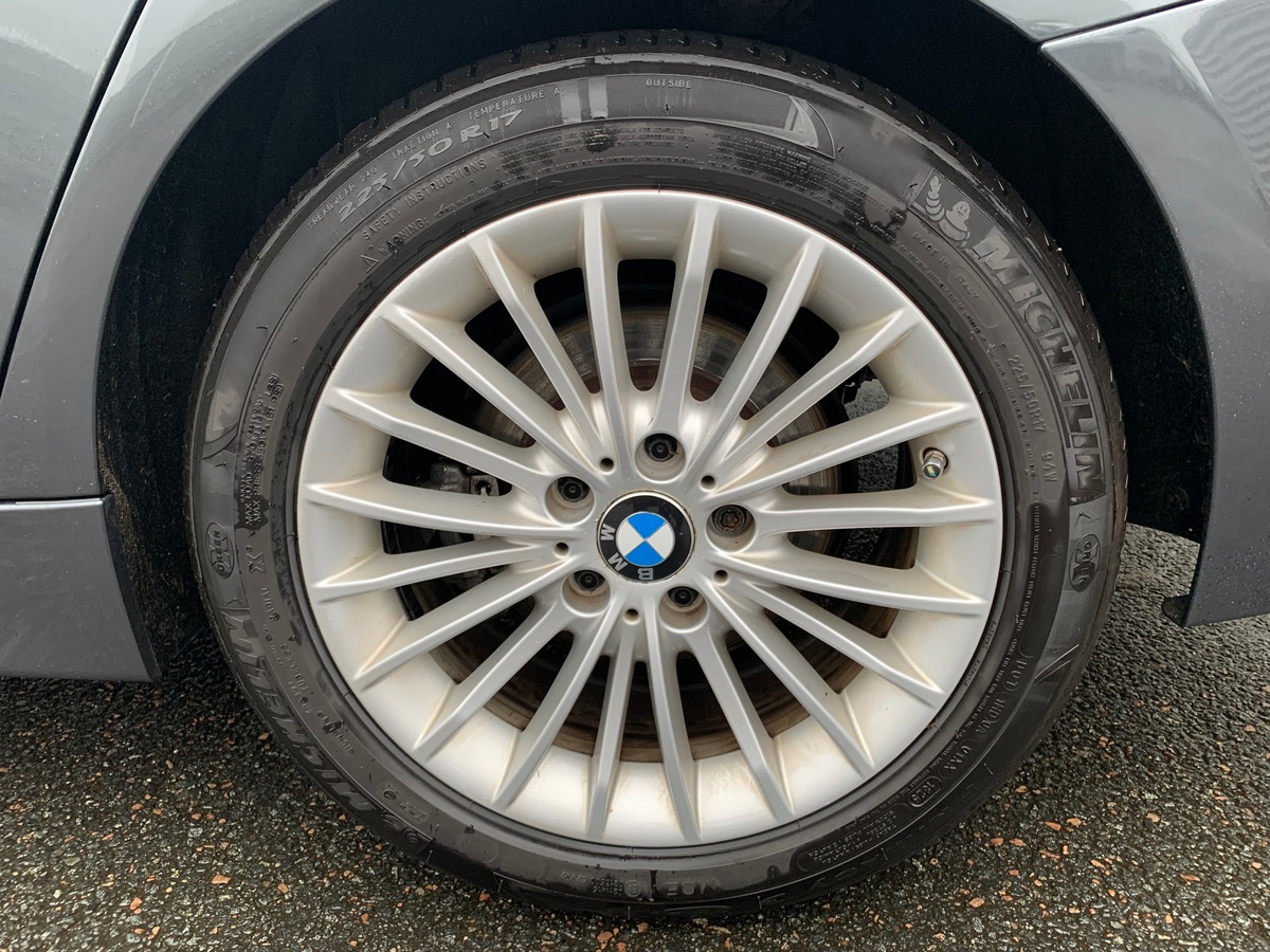 Bmw Série 3 184 | Luxury | Cuir | Radar avant arriére | Historique maintenance | Démarrage sans clé