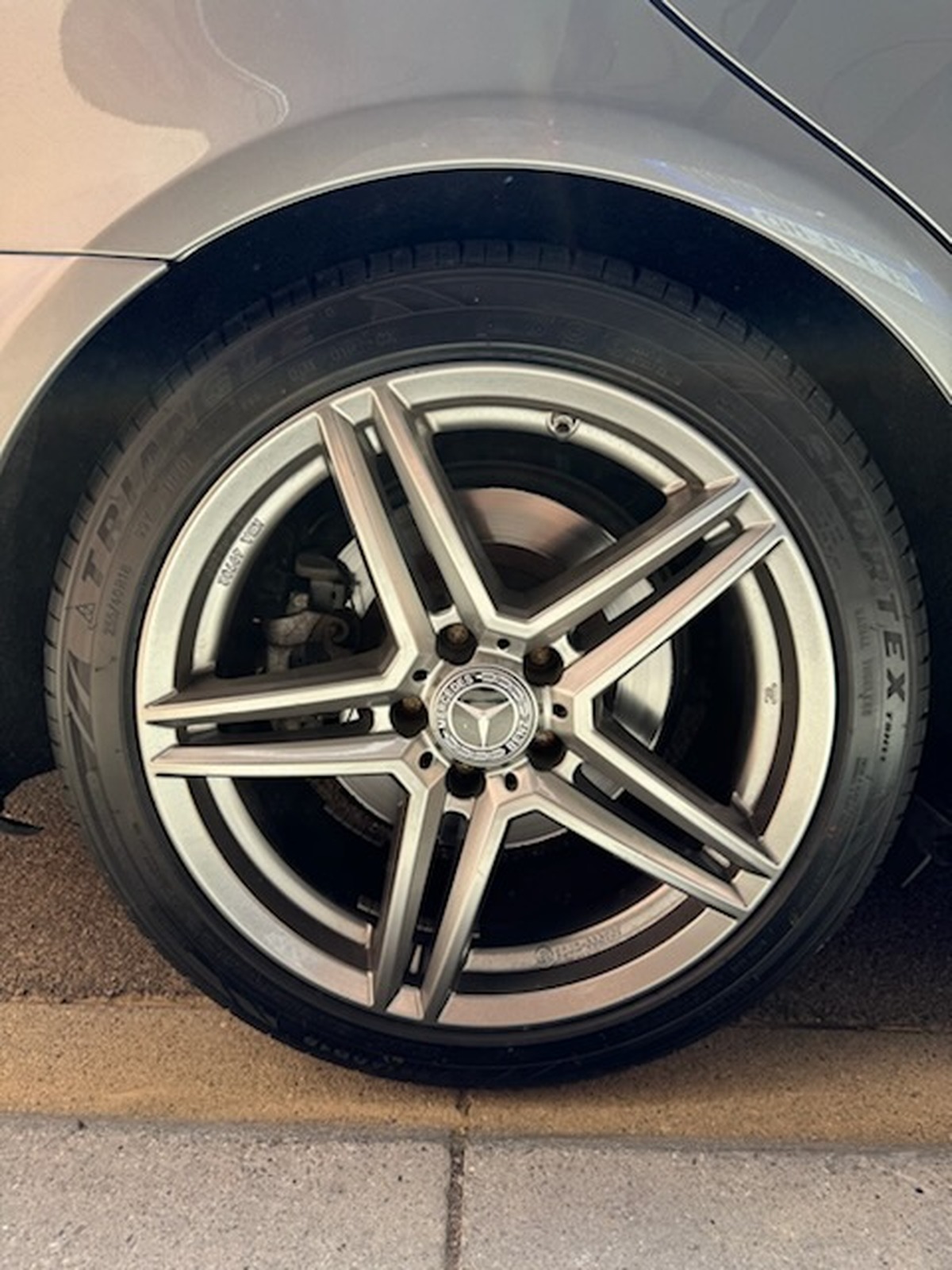 MERCEDES CLS 500 BlueEfficiency  SUIVI COMPLET MERCEDES