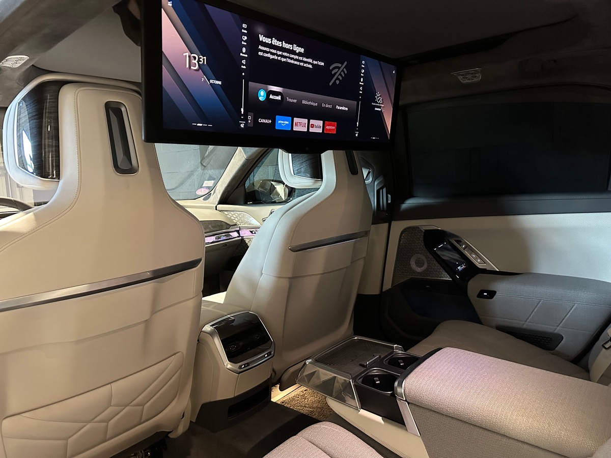 Bmw Série 7 750 xe  **** Full Options **** Tva Récupérable