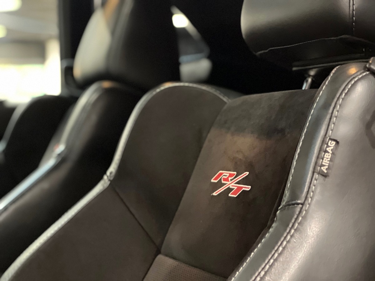 Dodge Challenger V8 HEMI 5.7 371  R/T PLUS TO