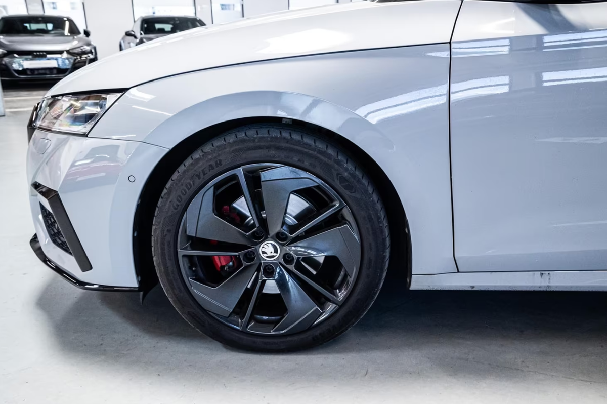 Skoda Octavia Combi IV 2.0 TDI 200ch RS 4x4 DSG7