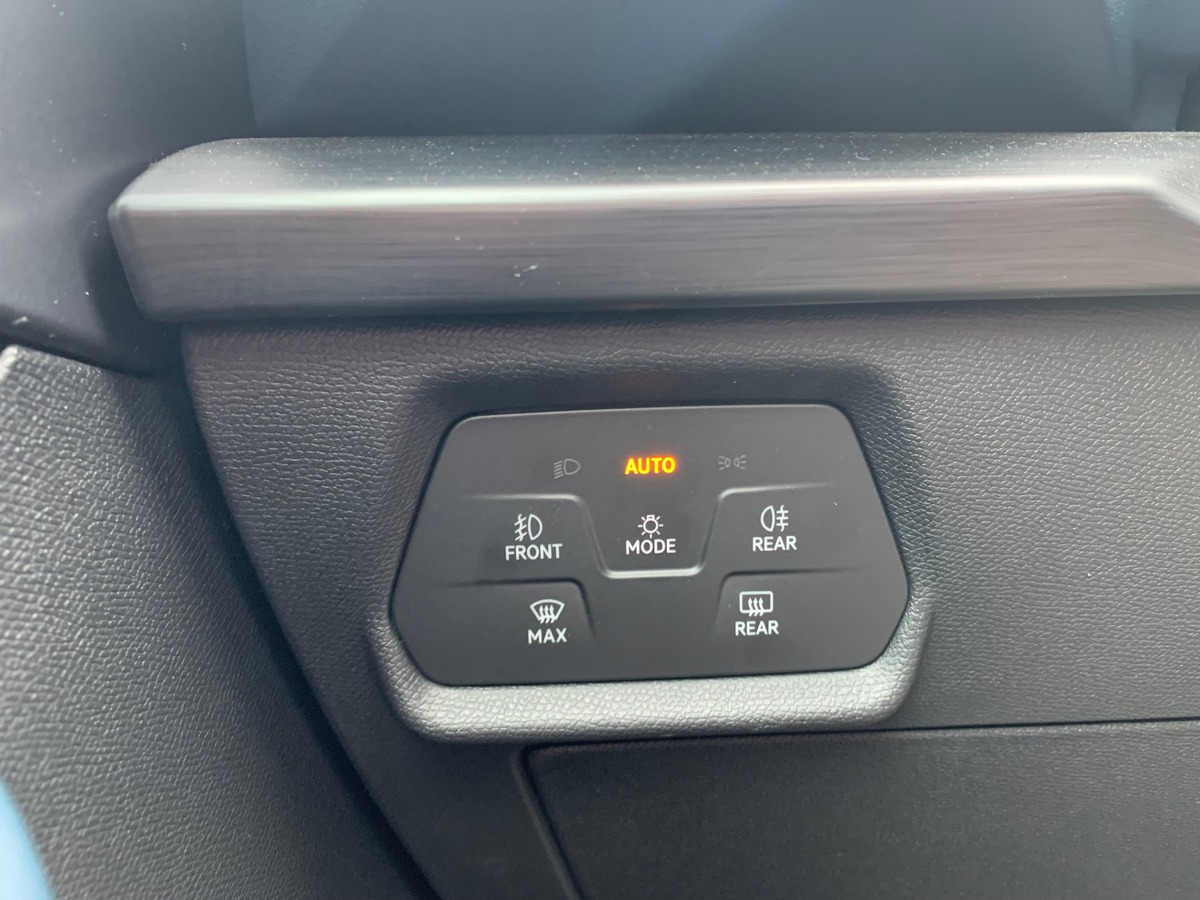 Cupra FORMENTOR E-HYBRID 204 | Business Edition | Cuir | Apple Car Play | Toit ouvrant panoramique