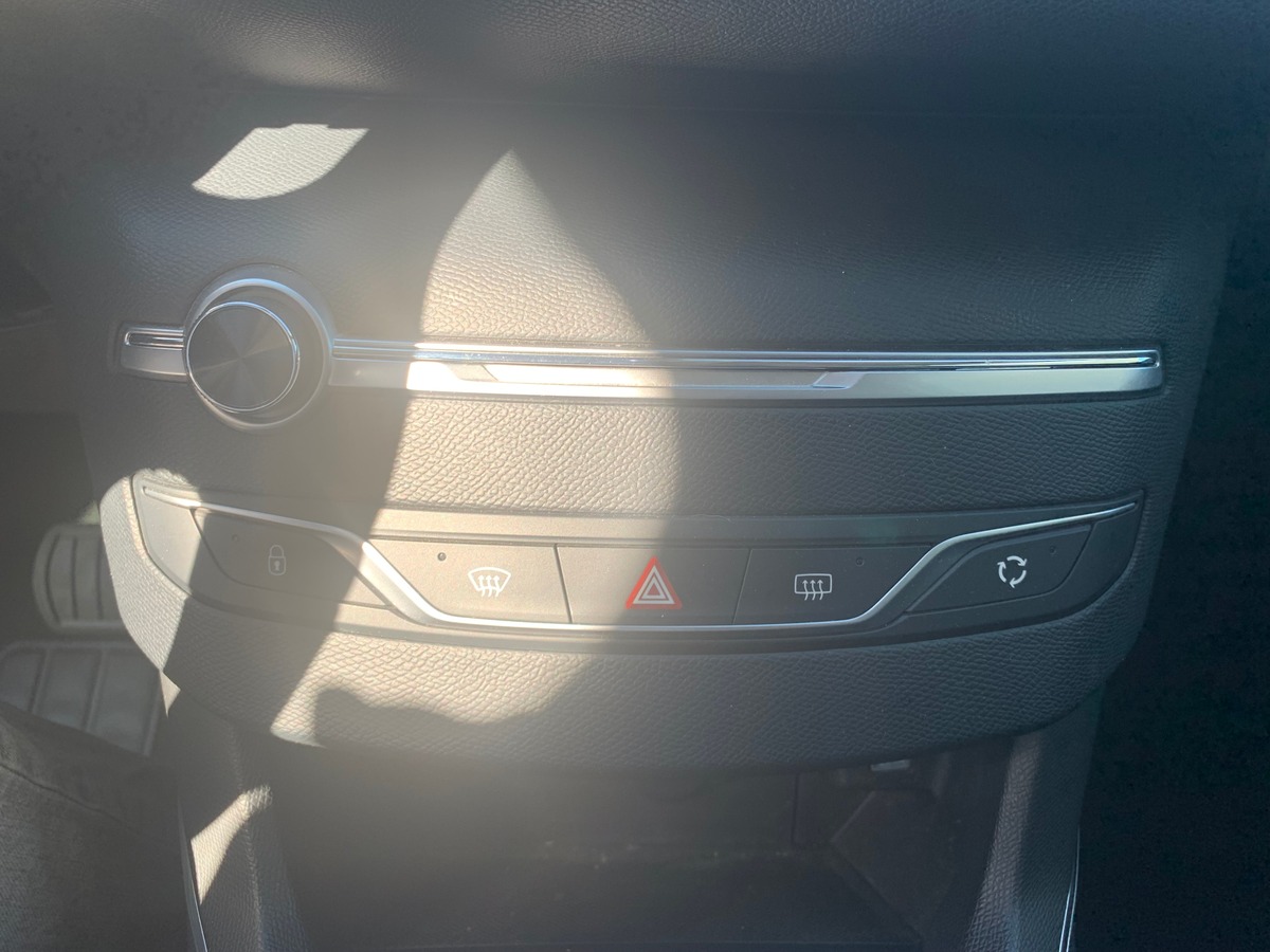 Peugeot 308 130 ch | Allure | Premiére Main | Caméra de recul | Radar avant | Régulateur de vitesse