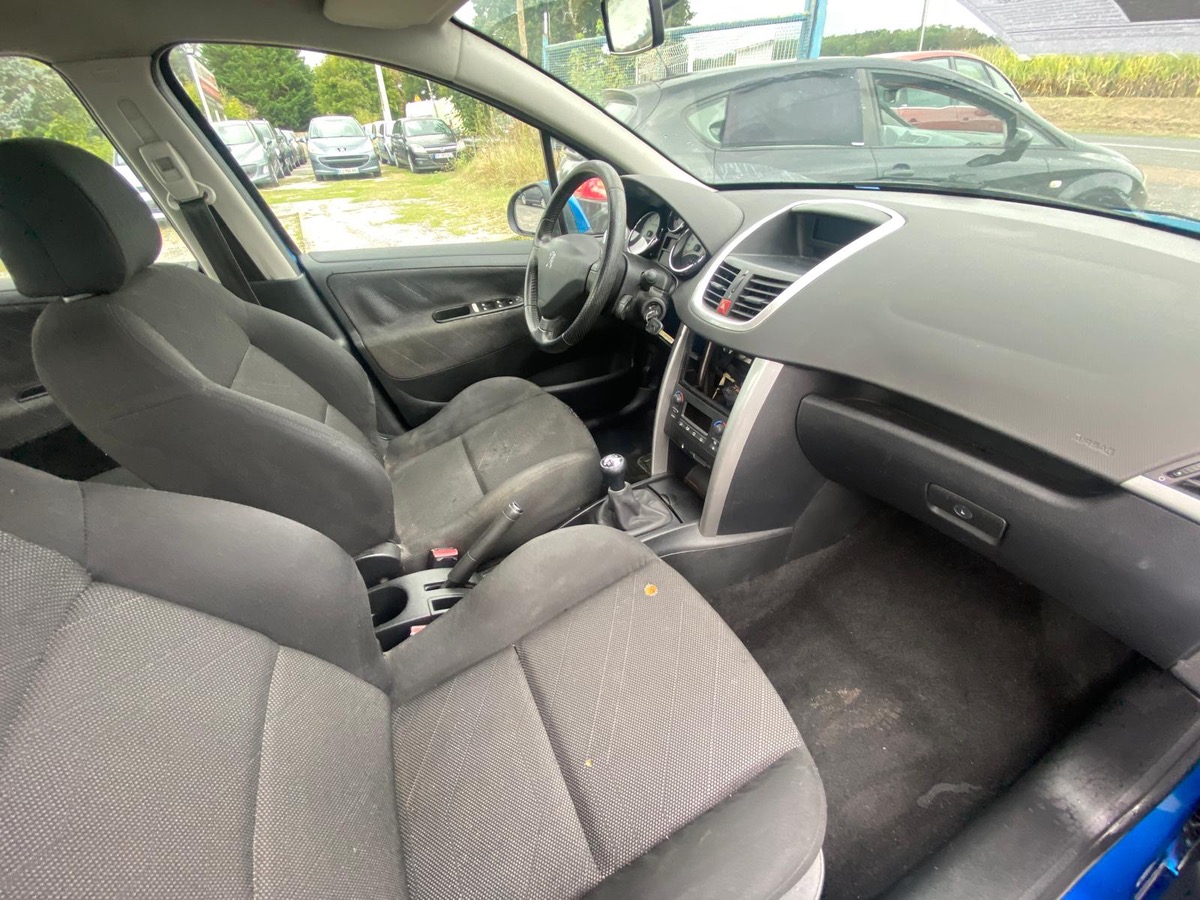 Peugeot 207 1.6 hdi 90cv kit de distribution neuf 234101km