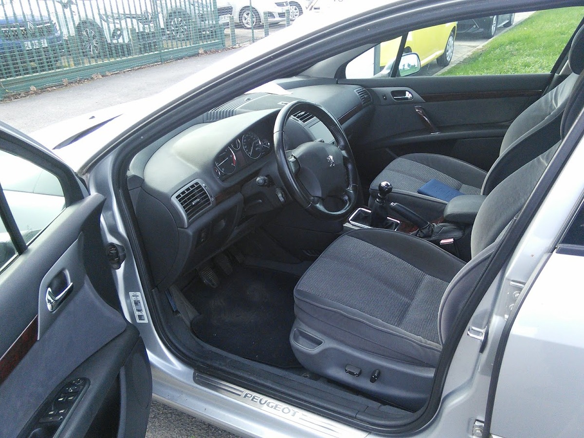 Peugeot 407 2.0 HDI 136  SIGNATURE
