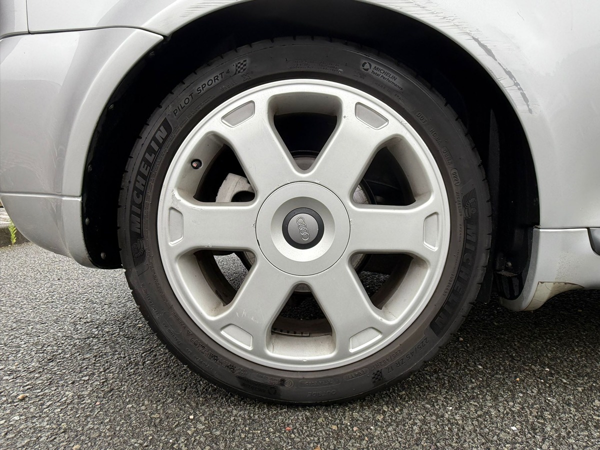 Audi S3 8L QUATTRO 210 1.8T