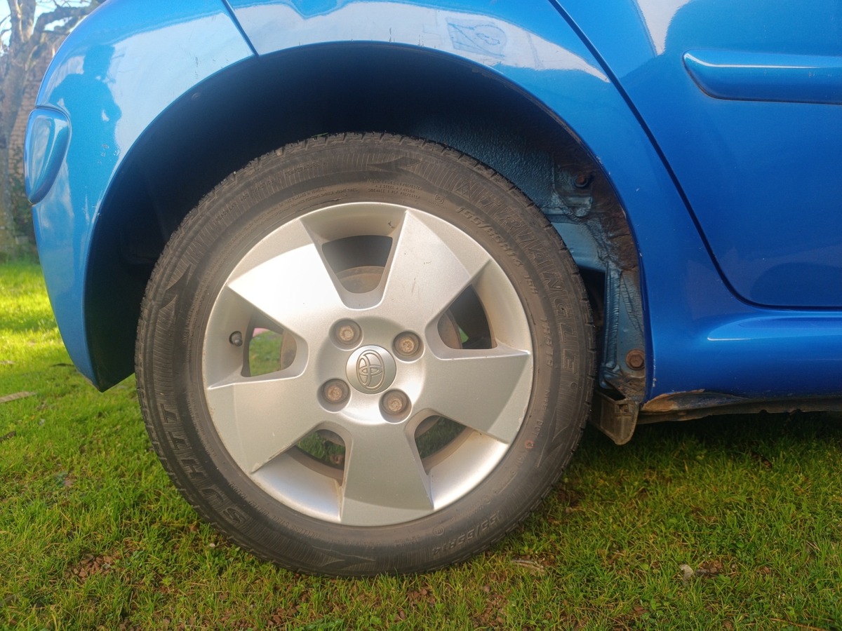 Toyota Aygo 1.0 VVT-I 68 CV VIRGIN RADIO