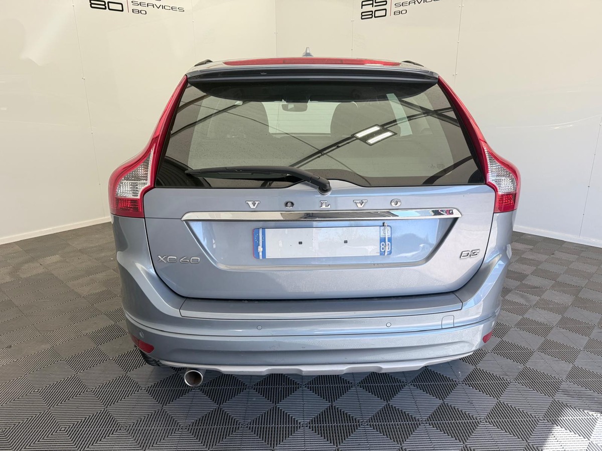 Volvo XC60 D3 150 CV BVA MOMENTUM GEARTRONIC