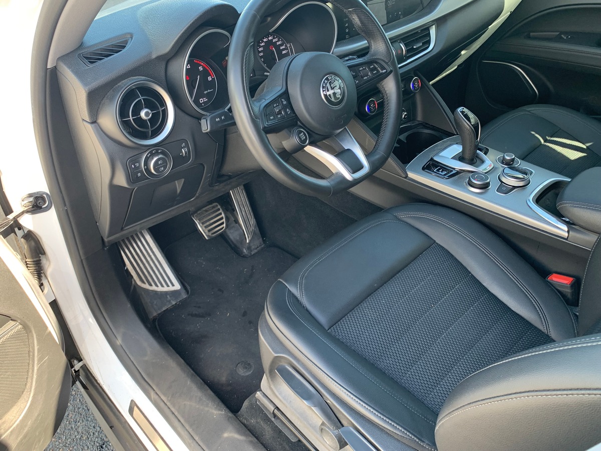 Alfa Romeo Stelvio 190 ch | Sprint | Caméra recul | Apple car Play | Coffre assisté électriquement