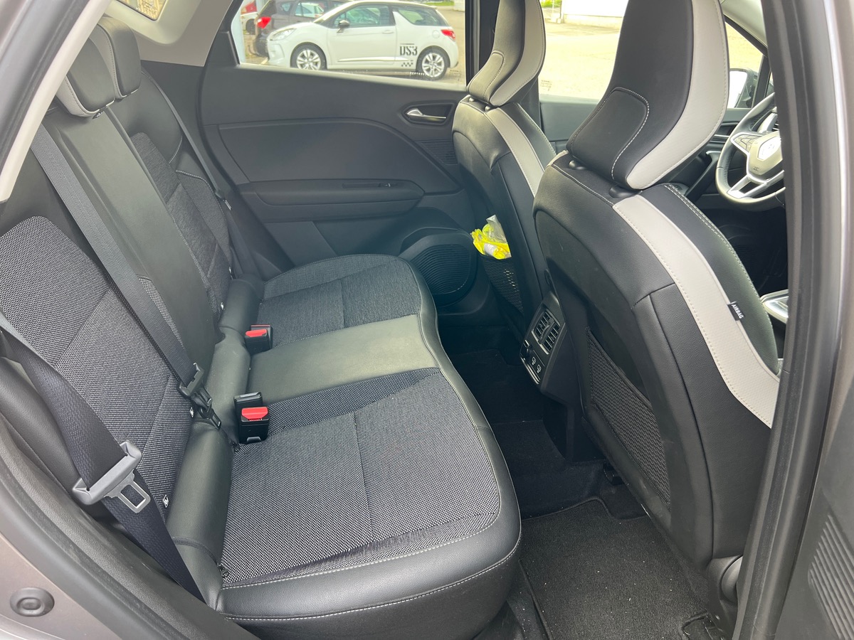 RENAULT Captur INTENS  90cv Tce, SUIVI COMPLET, CAMERA DE RECUL, GPS, CARPLAY