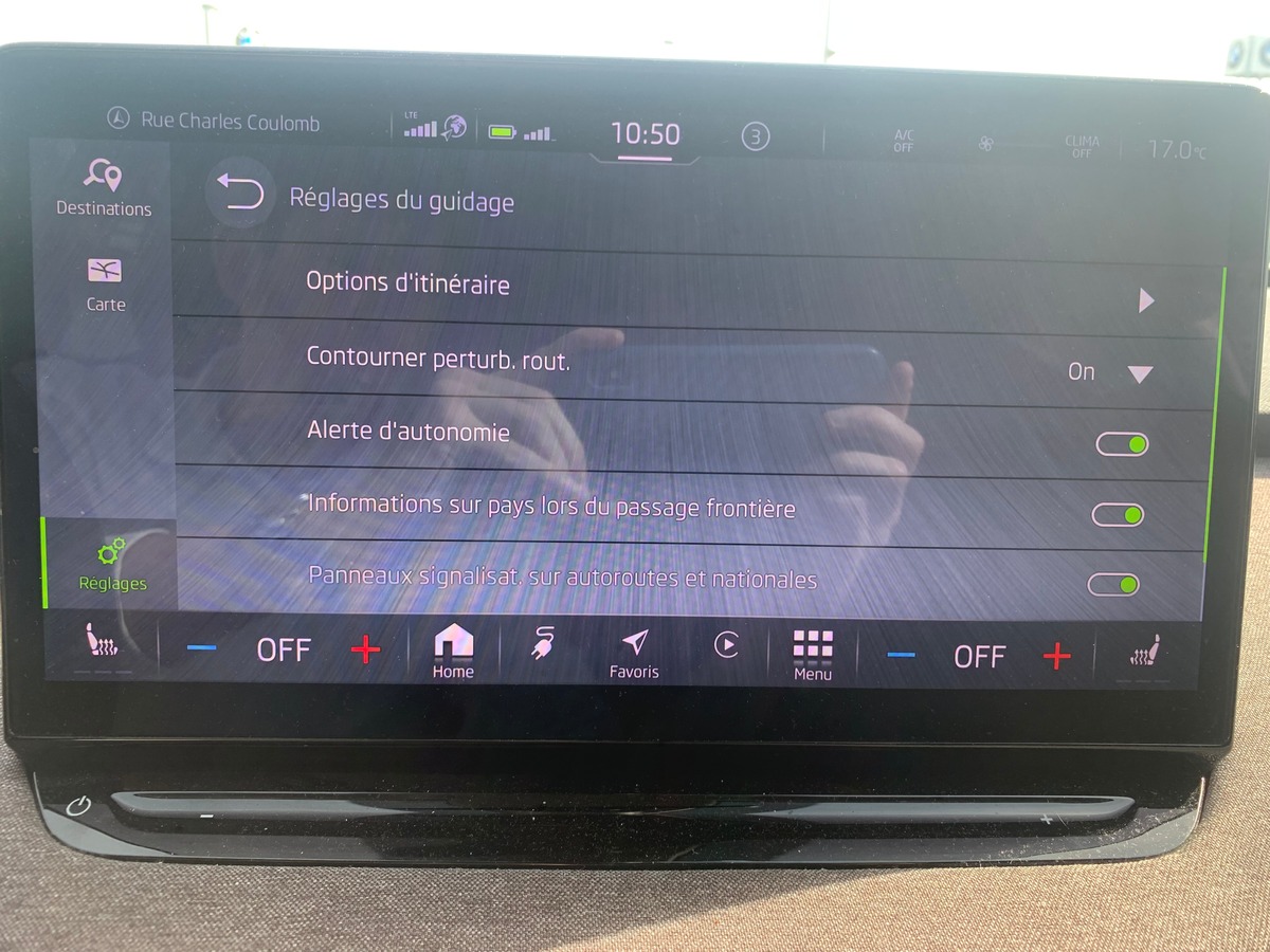 Skoda Enyaq 180 chevaux | iV60 | Apple car Play | Régulateur vitesse adaptatif | Siéges chauffants