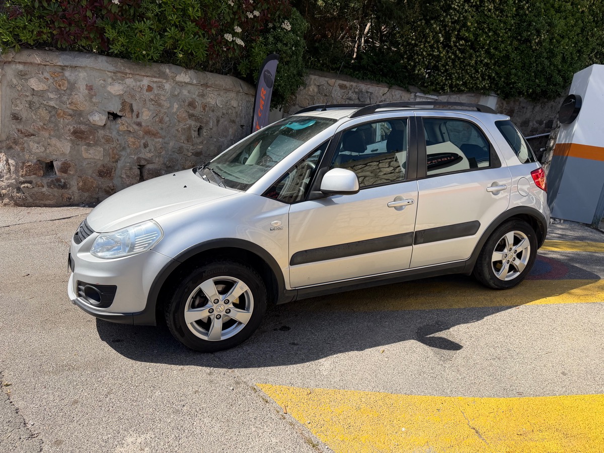 Suzuki SX4 2.0 DDIS 135 CV 4x4  /1er main / Attelage / Clim / KM Réel
