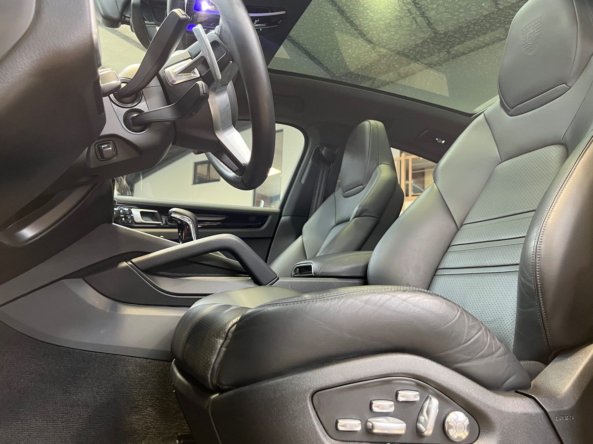 Porsche Cayenne Coupé III 3.0 V6 462 E-Hybrid zz