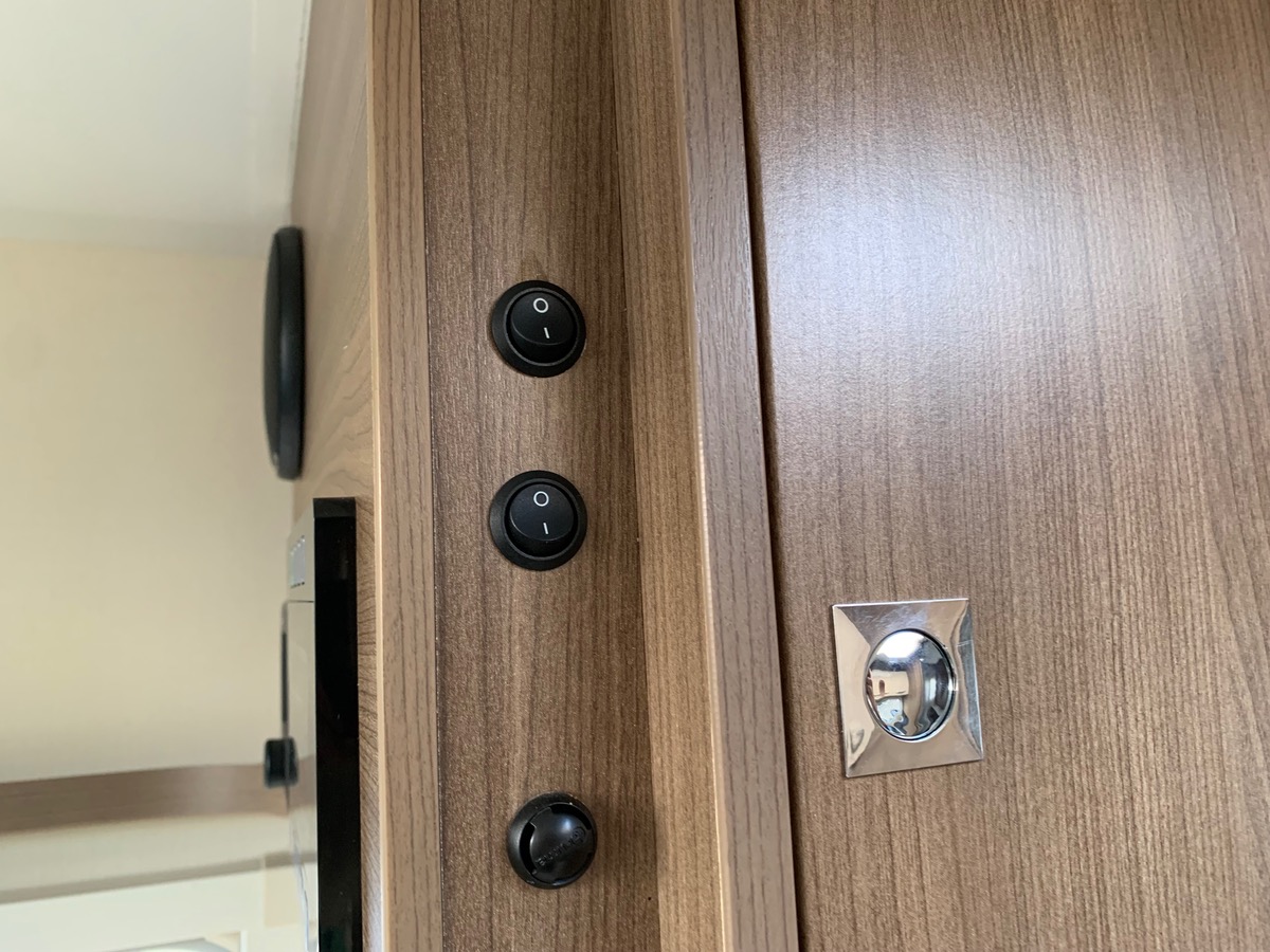 Ford Challenger 155 ch | 2,2 litres | GENESIS 288 EB Profilé | 3 Couchages | Caméra de recul