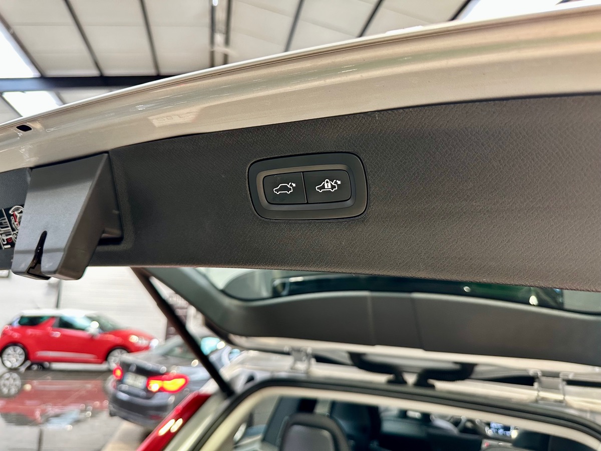Volvo XC90 II (2) Recharge T8 390 AWD Inscription Geartronic 8 7PL f