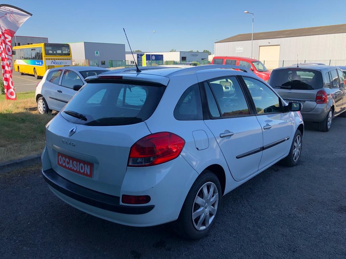 RENAULT Clio estate 1.5 dci - 85