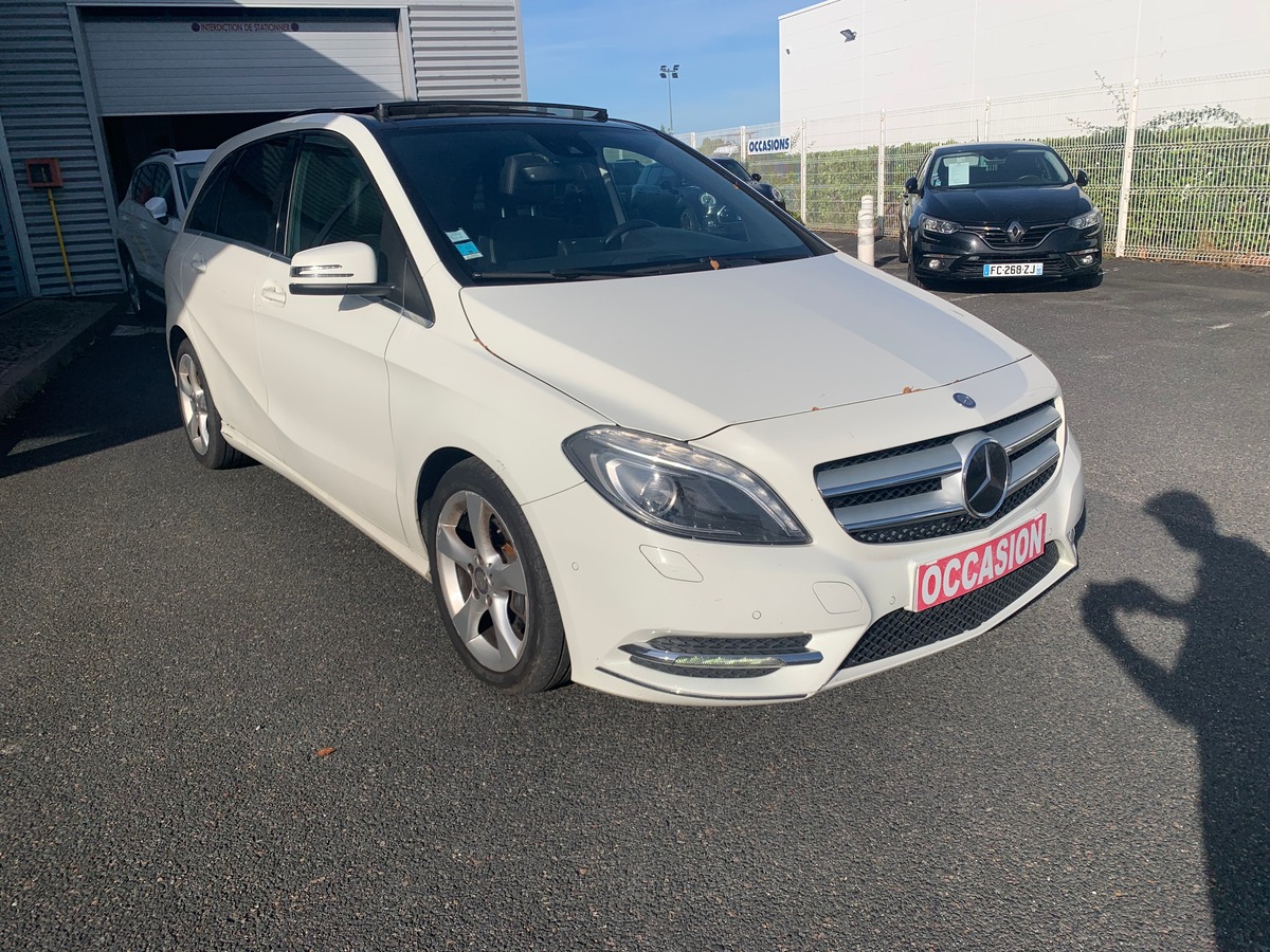Mercedes-Benz Classe B 136 | Sport | Toit panoramique | Caméra recul | Régulateur | GPS | Attelage