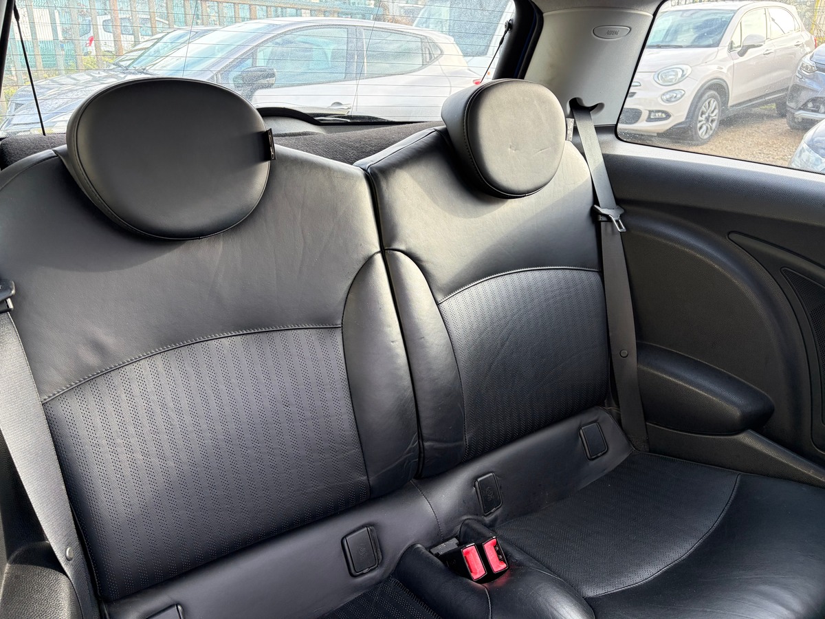 Mini Mini 2 (R56) Cooper S 1.6 i Turbo 175cv MOTEUR A CHAINE - TOIT OUVRANT - CLIM AUTO