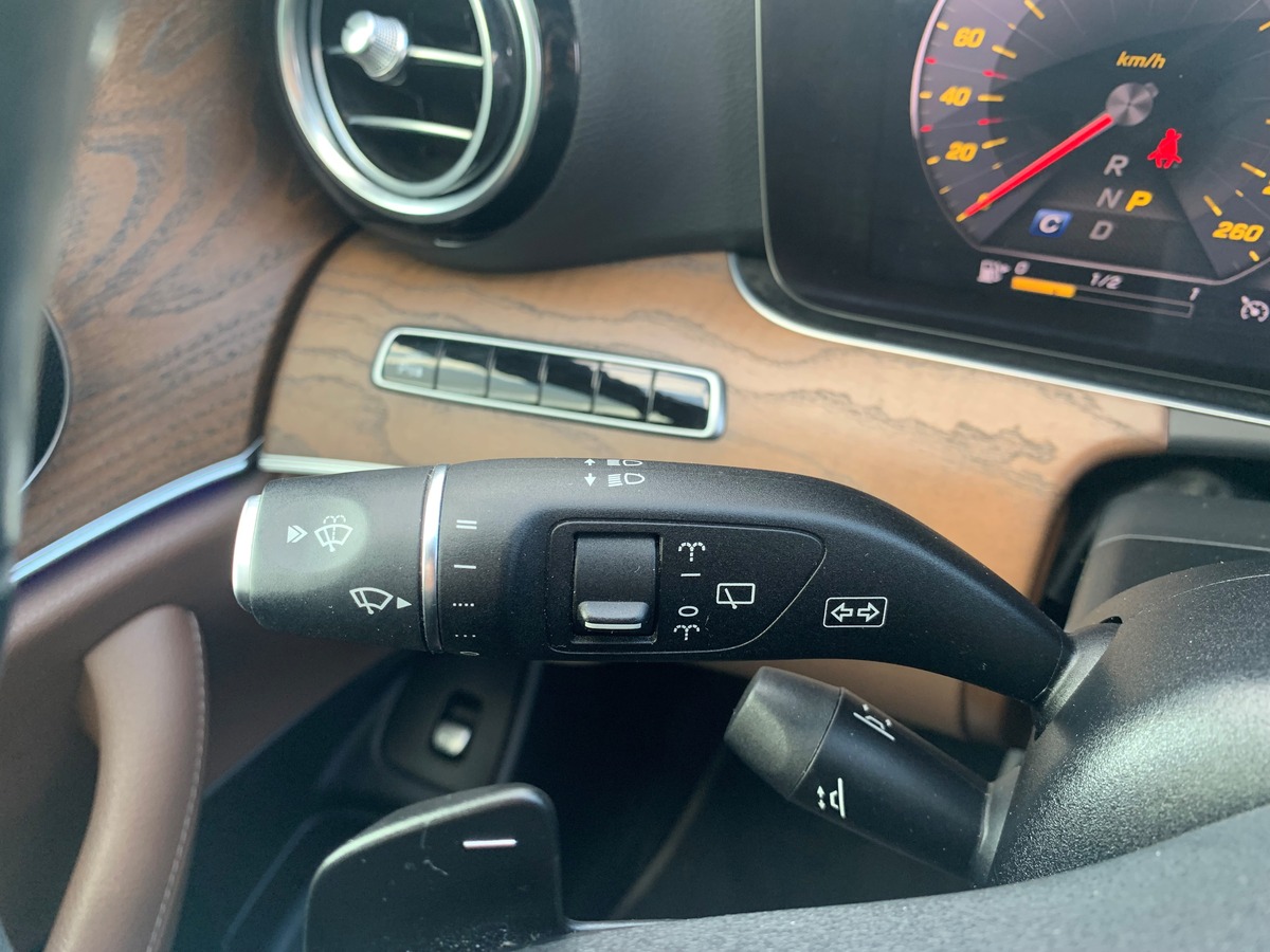 Mercedes-Benz Classe E Break 194 ch | 4 MATIC |  ENTRETIEN MERCEDES | Suspensions pneumatiques