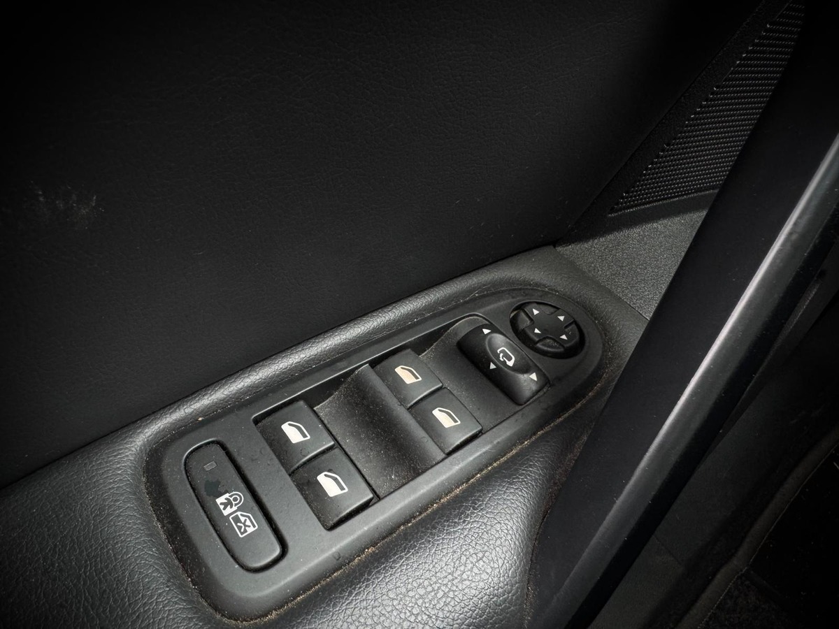Peugeot 508 2.0 HDI 160 FELINE / Distribution neuve / Attelage
