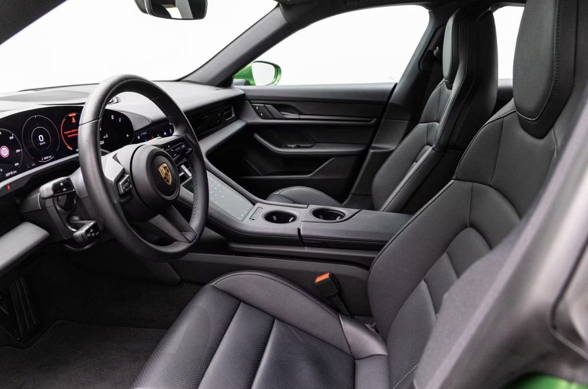 Porsche Taycan 408ch