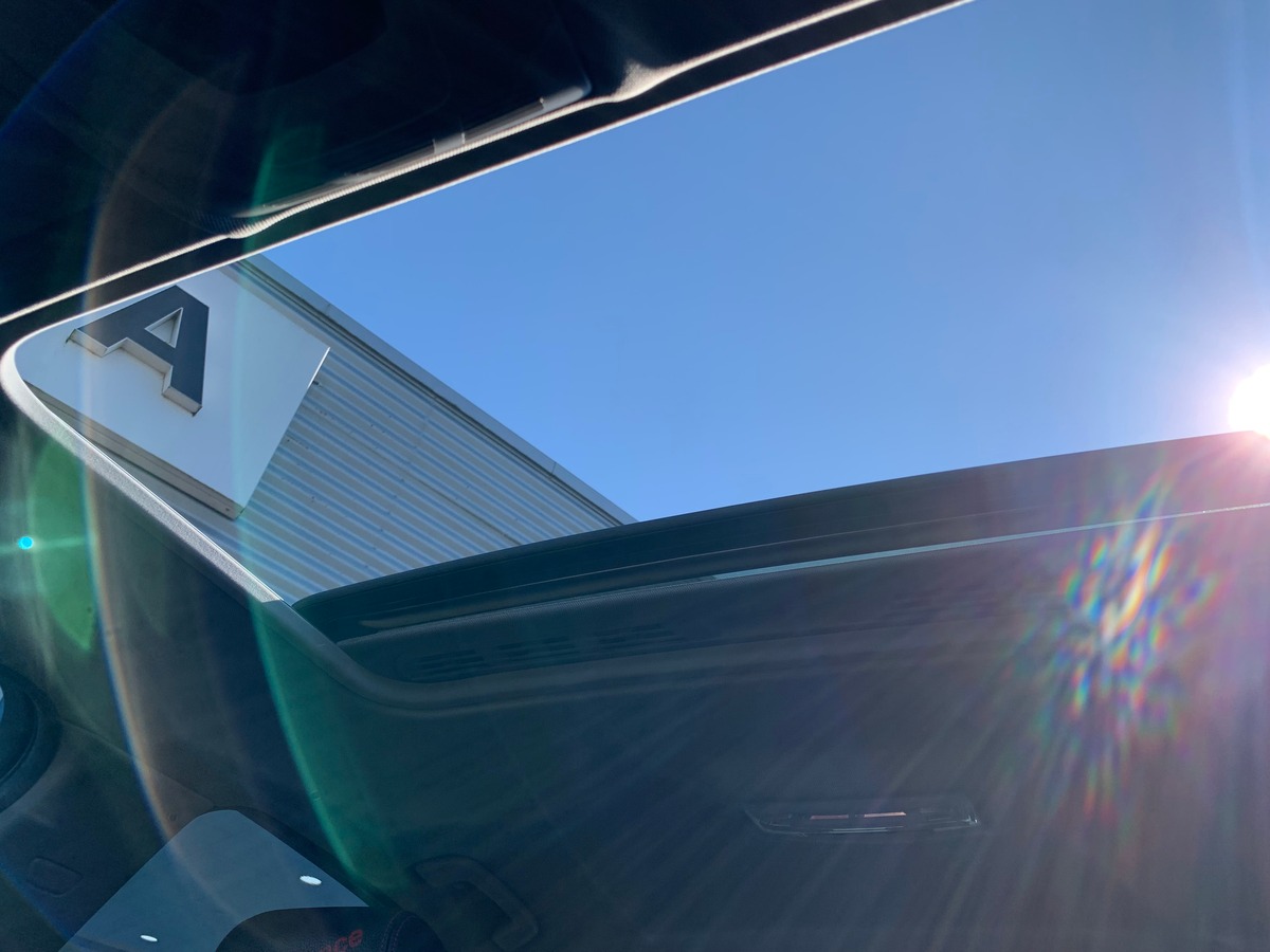Bmw Série 3 326 | Sport | Régulateur vitesse | GPS | Siéges chauffants | Toit ouvrant | Mode Sport