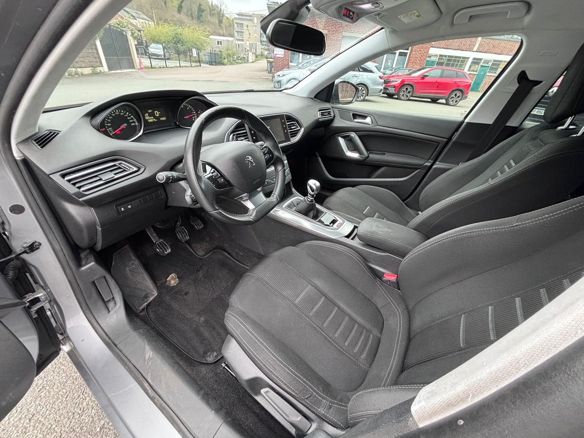 Peugeot 308 1.6 Blue-HDi Allure - Révisée - Garantie