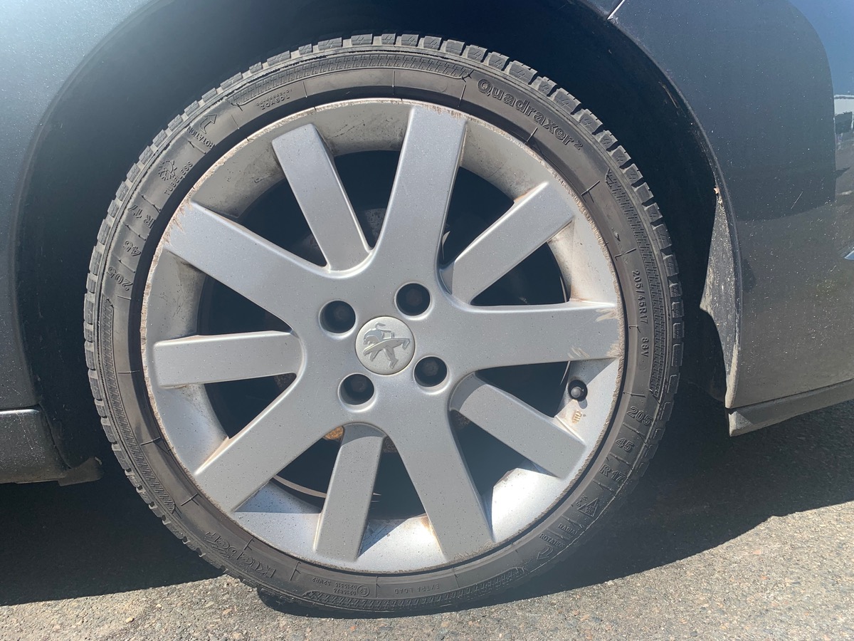 Peugeot 207 CC 110 ch | FELINE | GPS |  Bluetooth | Régulateur vitesse | Radar recul | Sièges sport