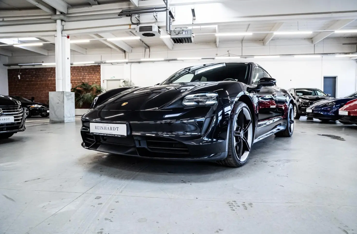 Porsche Taycan 680ch Turbo/Bose