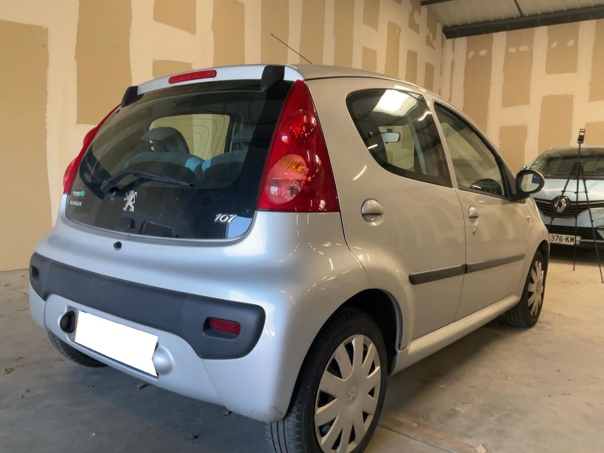 Peugeot 107 1.0i 68 Boite Automatique 2-Tronic Urban Move