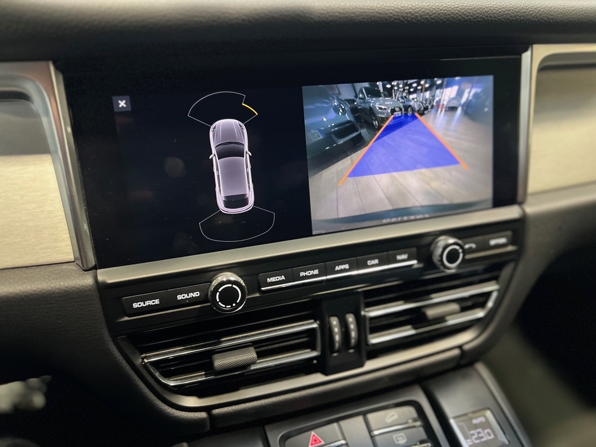 Porsche Macan (2) 2.0 245 PDK7