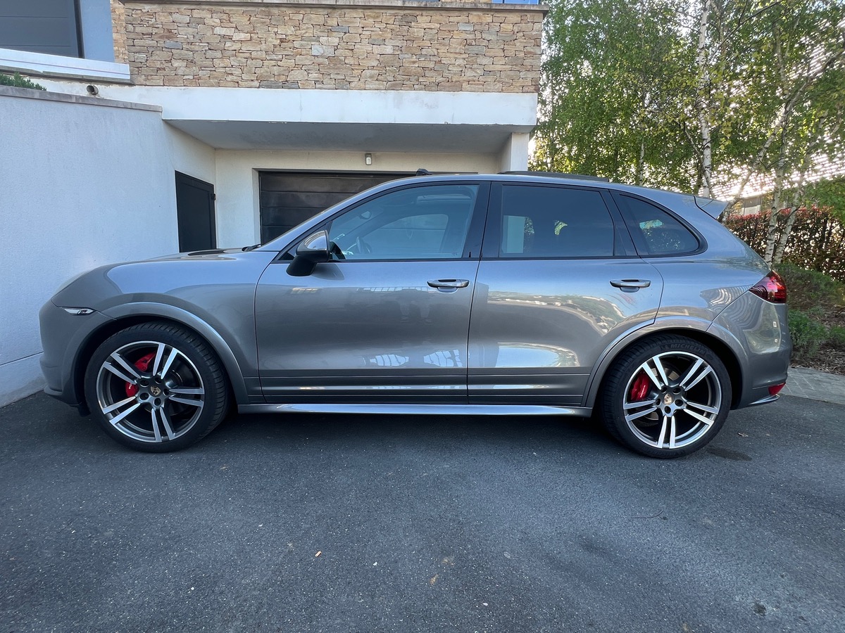 Porsche Cayenne GTS 4.8 V8 420 Tiptronic S