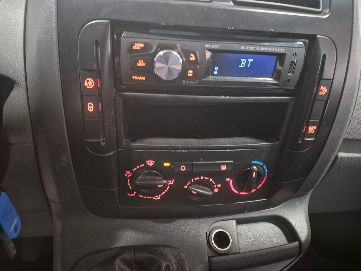Fiat Scudo 2.0 JTD 122CV CONFORT MINI BUS 9 PLACES ( en prépa )