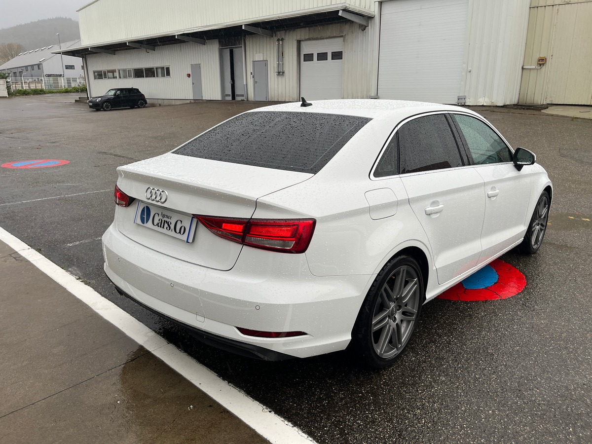 Audi A3 Berline 2.0 150ch BUSINESS DSG, SUIVI COMPLET, VIRTUAL COCKPIT, CAMERA, KEYLESS, REGULATEUR