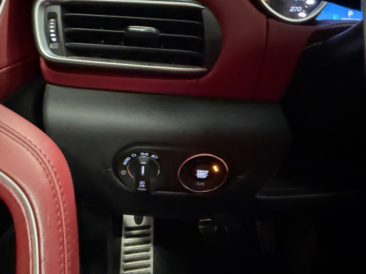 Maserati Levante 3.0 v6 GranSport Q4 Toit Panoramique Ouvrant / Carplay Android / Harman kardon