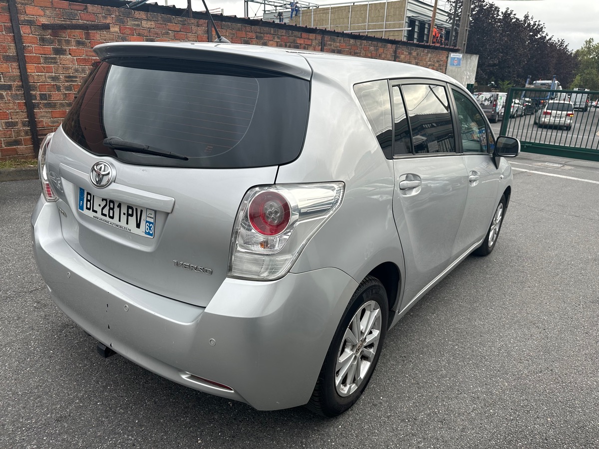 Toyota Verso D-4D 126 CH 4XCARTE 